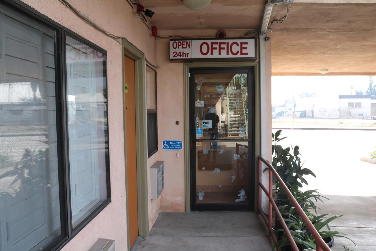 Four Corners Motel Pico Rivera Exterior photo